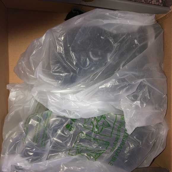 Bearpaw Kelly Youth (13) - Picture 2 of 4